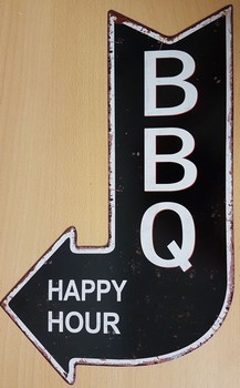 BBQ happy hour pijl uitgesneden metalen wandbord
