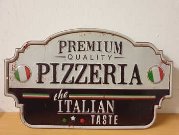 Pizzeria premium quality italian taste uitgesneden metaal