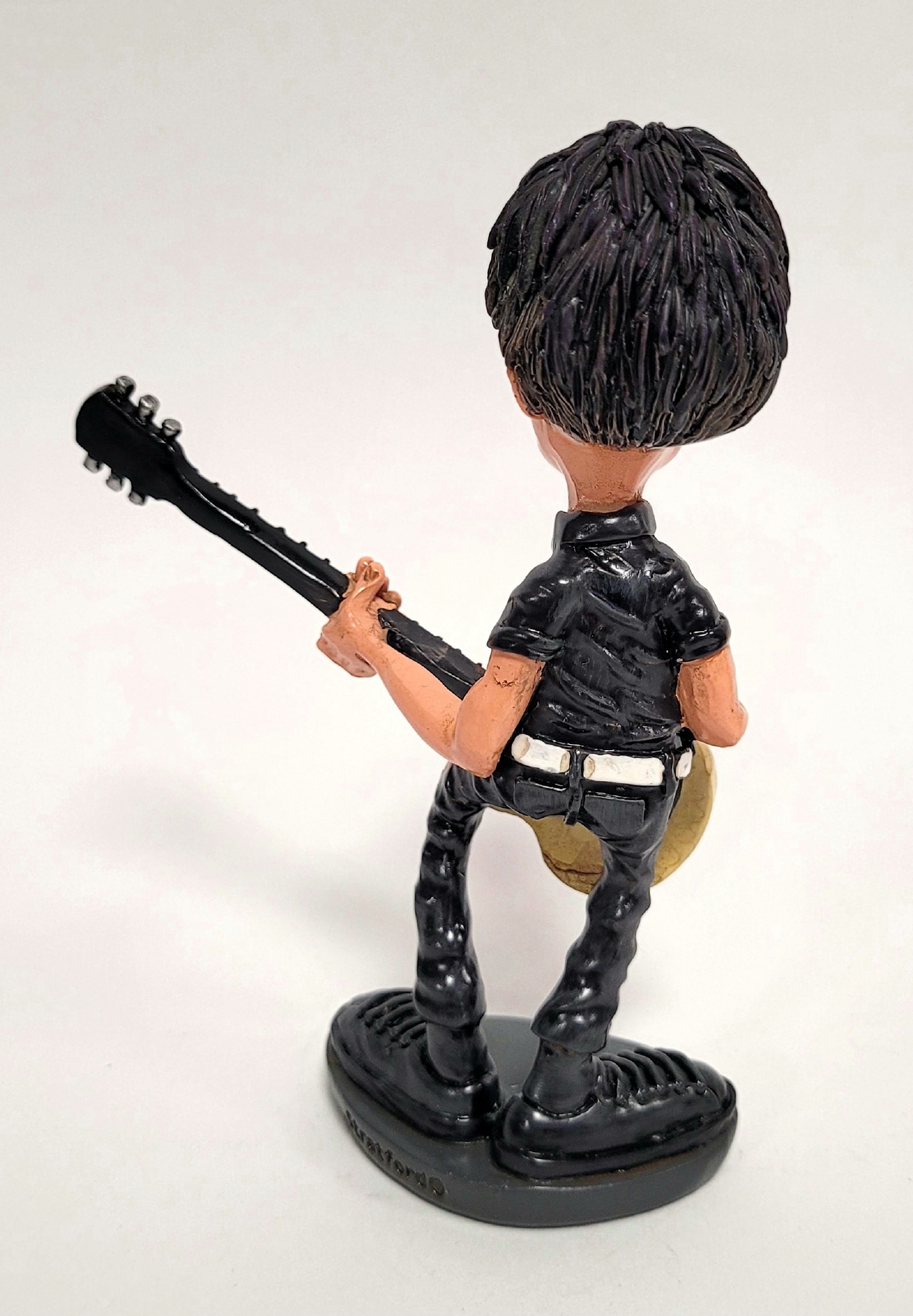 Billie Joe Armstrong Green Day Beeldje by Warren Stratfort