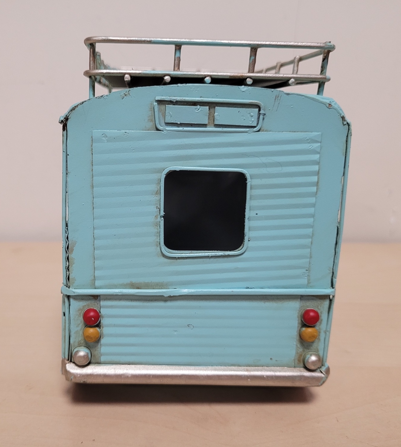 Blauwe citroën hy bus metalen model