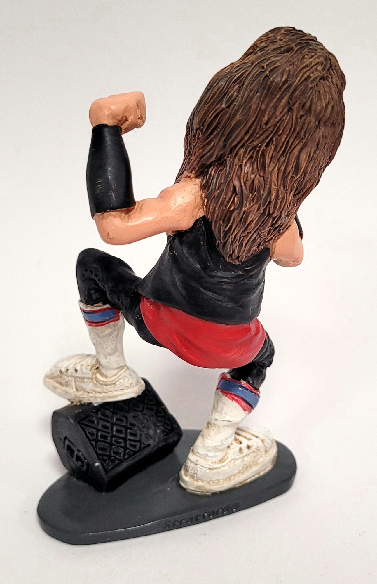 Bruce Dickinson Iron Maiden Beeldje by Warren Stratfort
