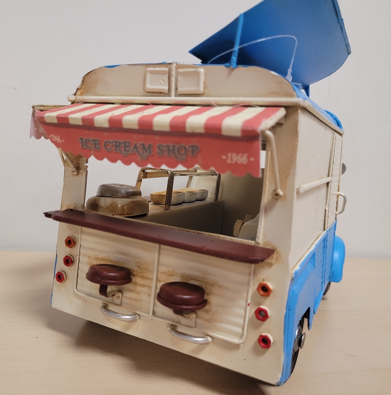 Foodtruck ijs metalen model auto hy bus