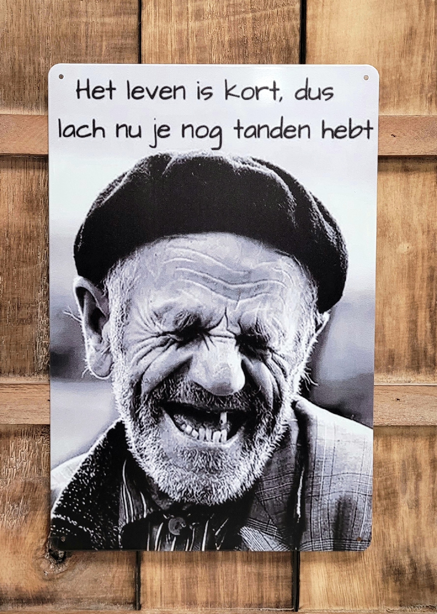 Het Leven is kort wandbord van metaal