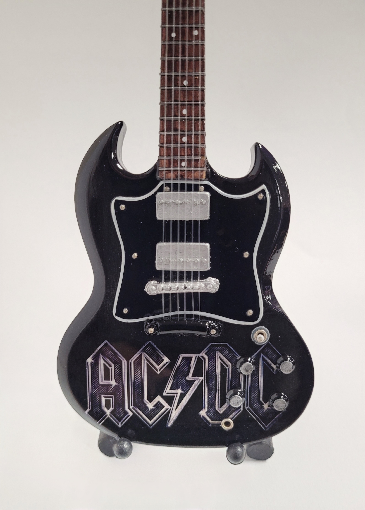 Mini Gitaar ACDC Black text