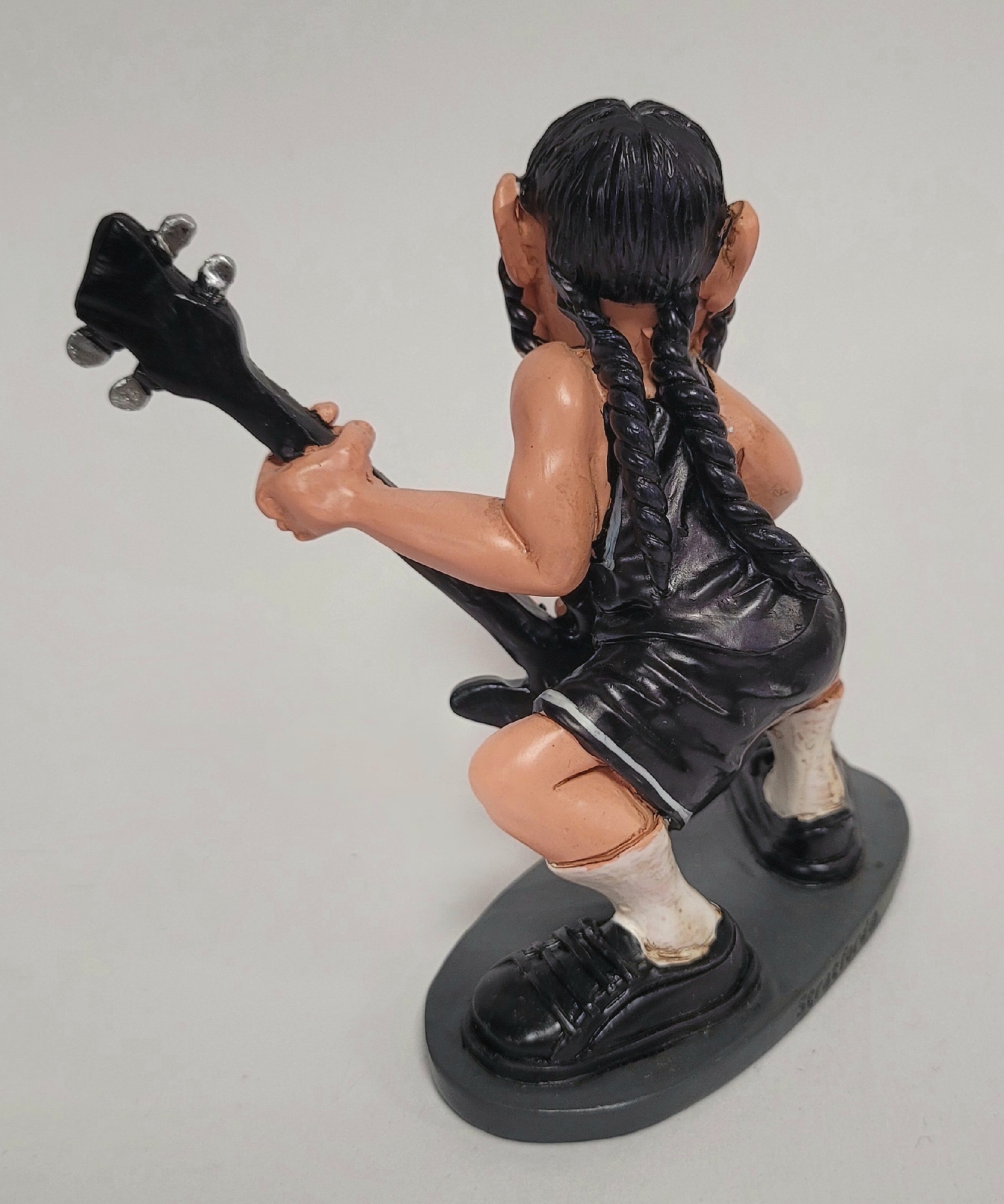 Robert Trujillo Metallica Beeldje by Warren Stratfort