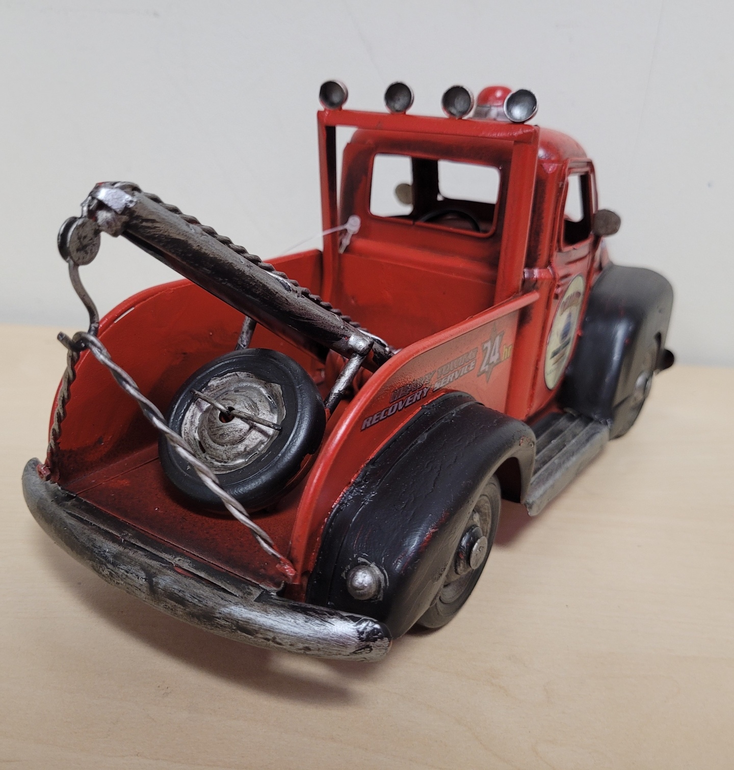 Sleepauto takelwagen rood zwart blikken model